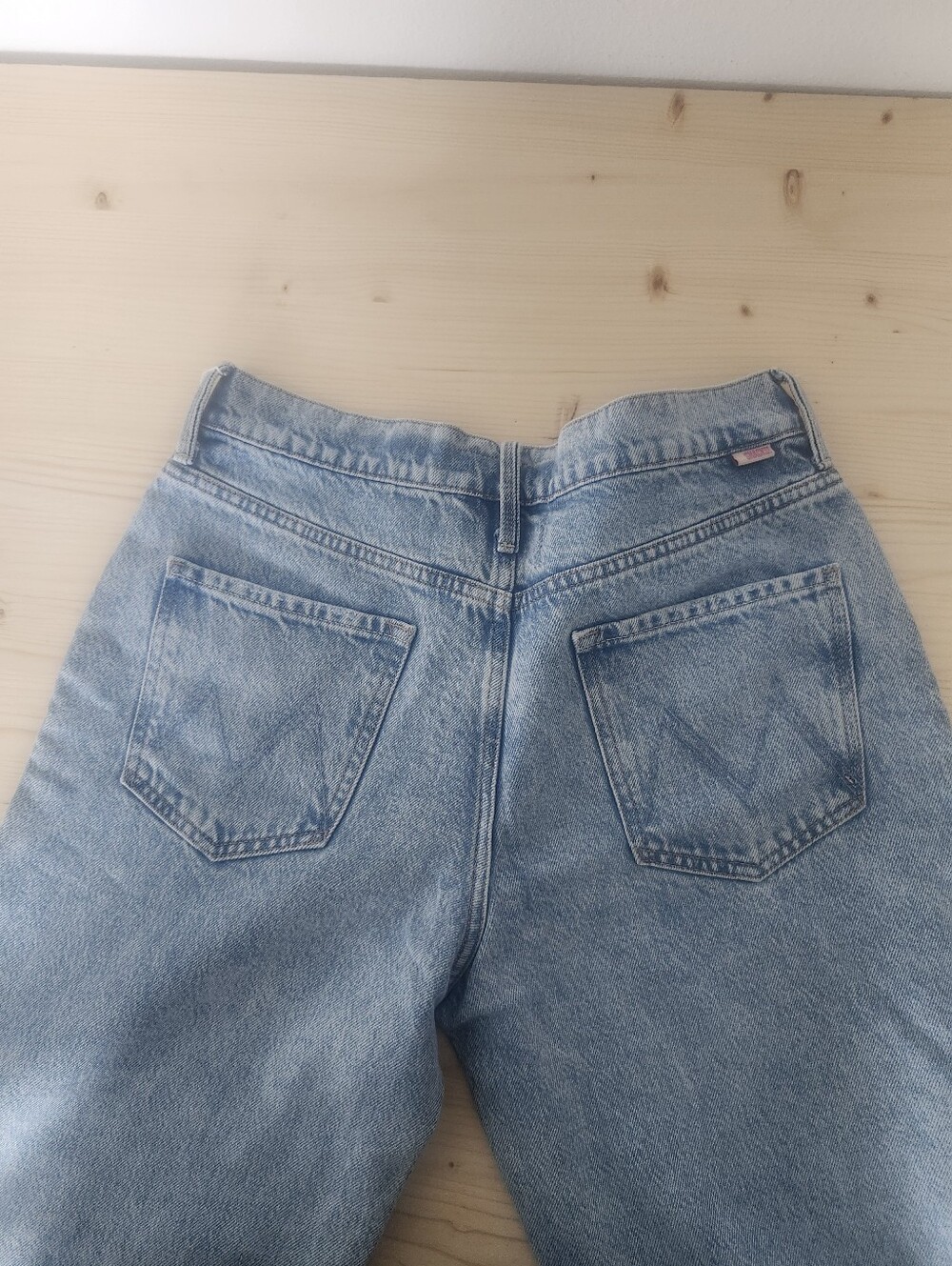 MOTHER Snaks Mid Rise Wide Leg Jeans in Blue And White Waist 30 - Picture 8 of 9